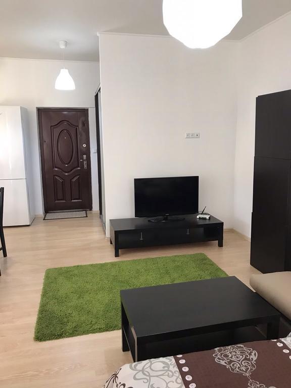 أوزهورود Gil Apartments, Квартира Студия В Самом Центре Пл Петефи المظهر الخارجي الصورة